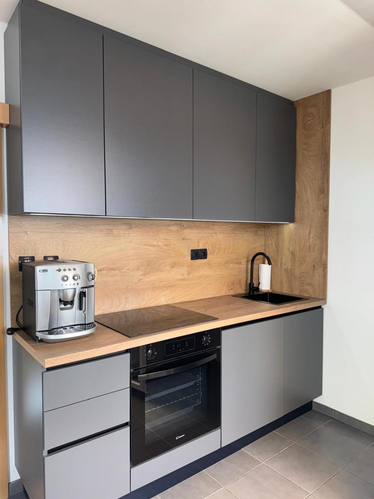 Haus Ella Apartment โนวีวีโนดอลสกี ภายนอก รูปภาพ