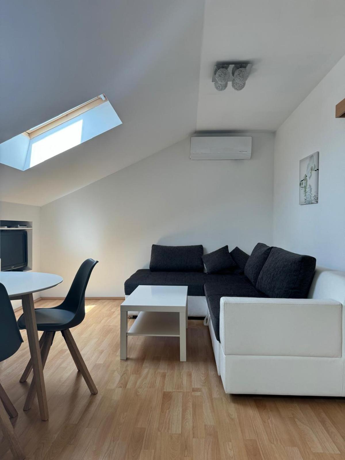 Haus Ella Apartment โนวีวีโนดอลสกี ภายนอก รูปภาพ