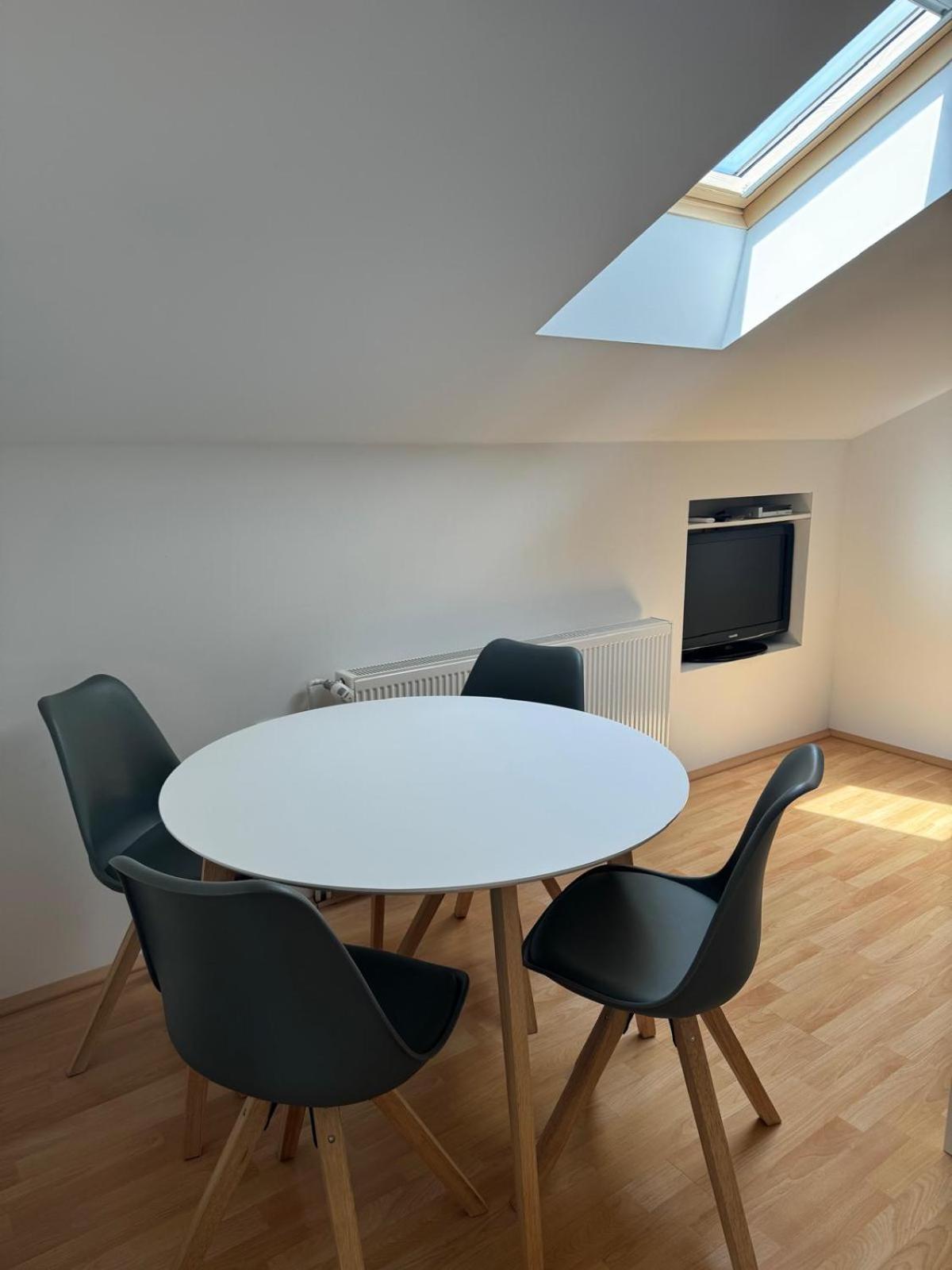 Haus Ella Apartment โนวีวีโนดอลสกี ภายนอก รูปภาพ